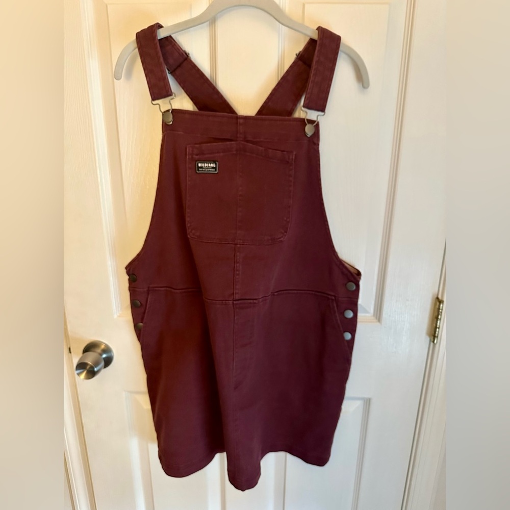 NWOT Wildfang Skirtall size large